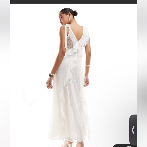ASOS Miss Selfridge White Flowy Lace Dress - Picture 3 of 3